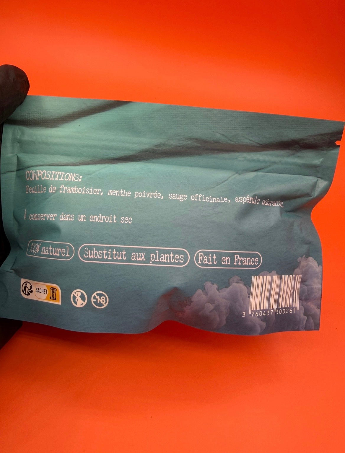 Substitut de tabac "THE BLUE" Feuilles de framboisier et de menthe poivrée